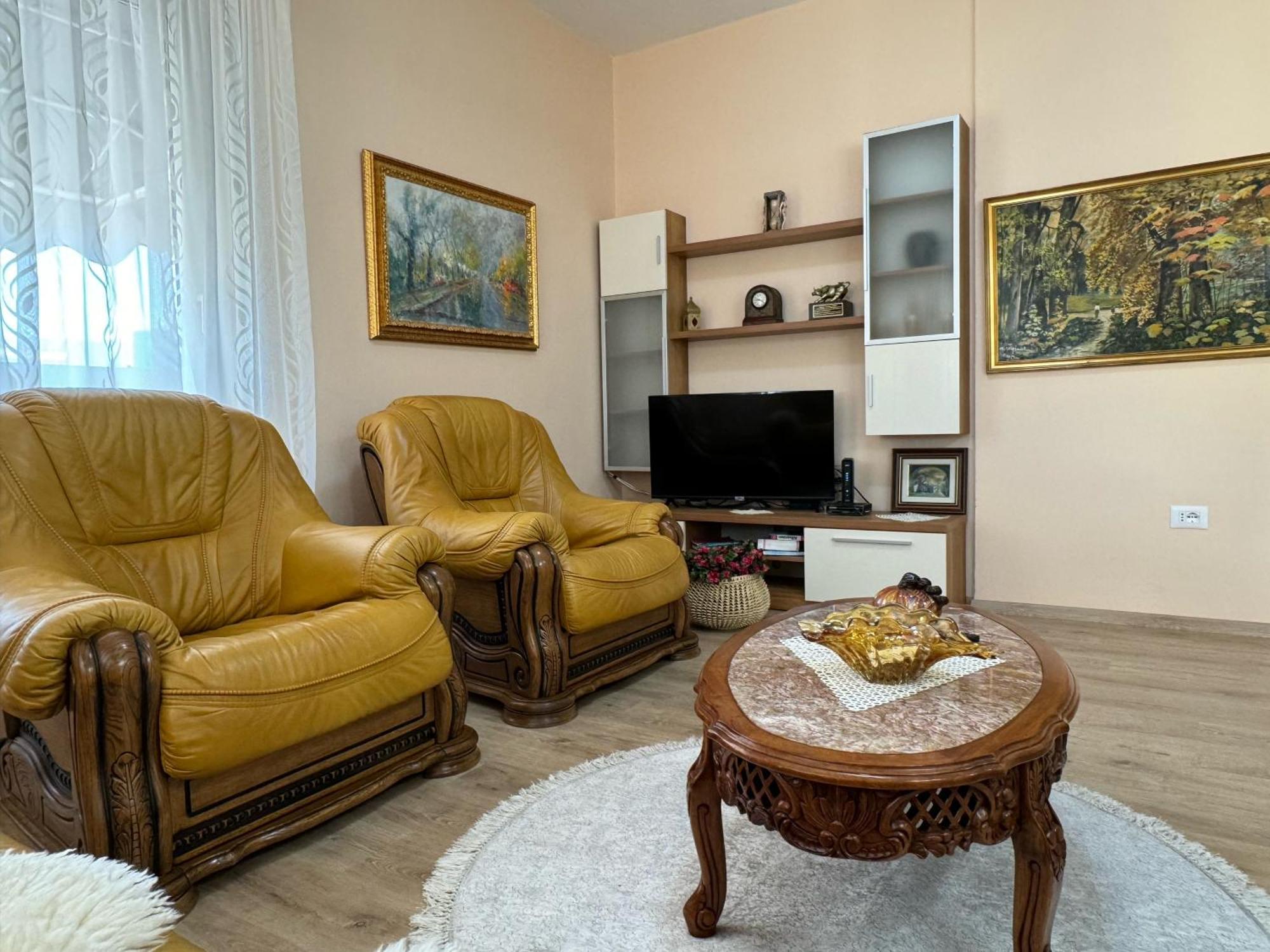 Era'S Apartment Tirana Eksteriør billede